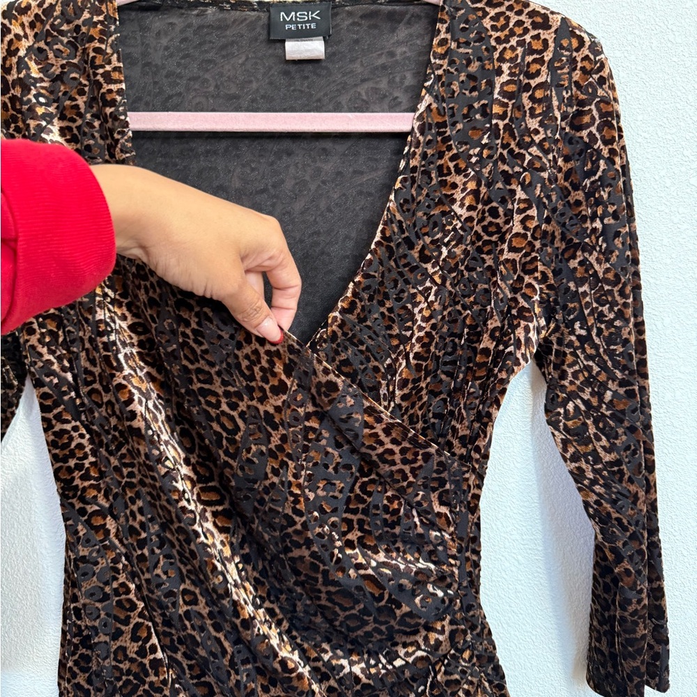 MSK Leopard Print Crossover Blouse Size Medium Petite - Picture 6 of 6
